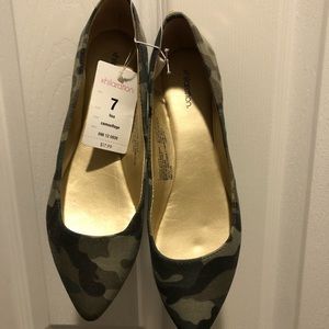 Brand new exhilaration shoes